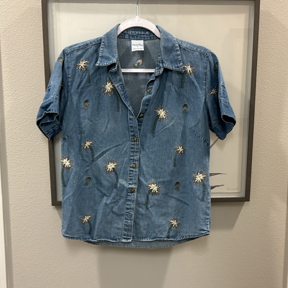 Retro Beaded Jean button up short sleeve top. *1